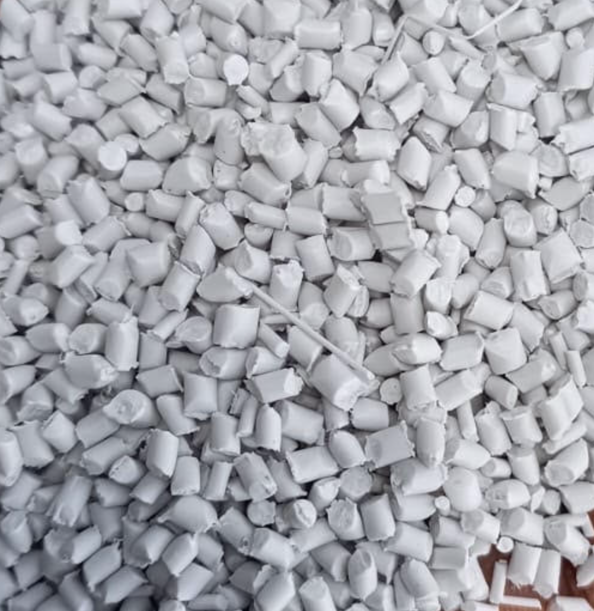 rPPCP Milky recycled pellets